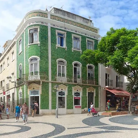 A27 - Caracol Corner In