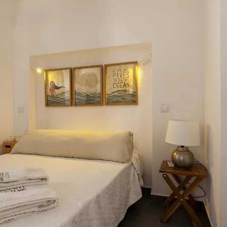 A27 - Caracol Corner In Lagos