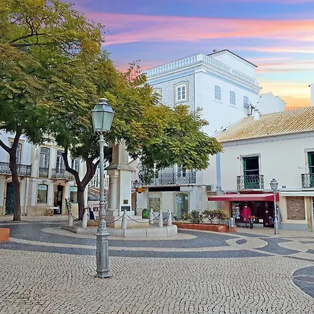 A27 - Caracol Corner In לאגוּ‏ש