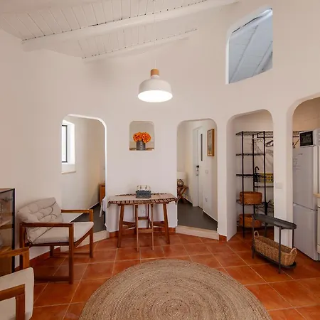 A27 - Caracol Corner In * לאגוּ‏ש